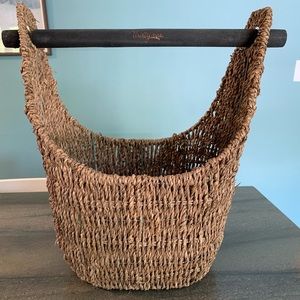 Thirty-One wicker basket (1/2)
